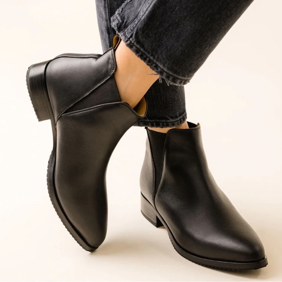 Nisolo Everyday Chelsea Commuter boots - Picture 1 of 12
